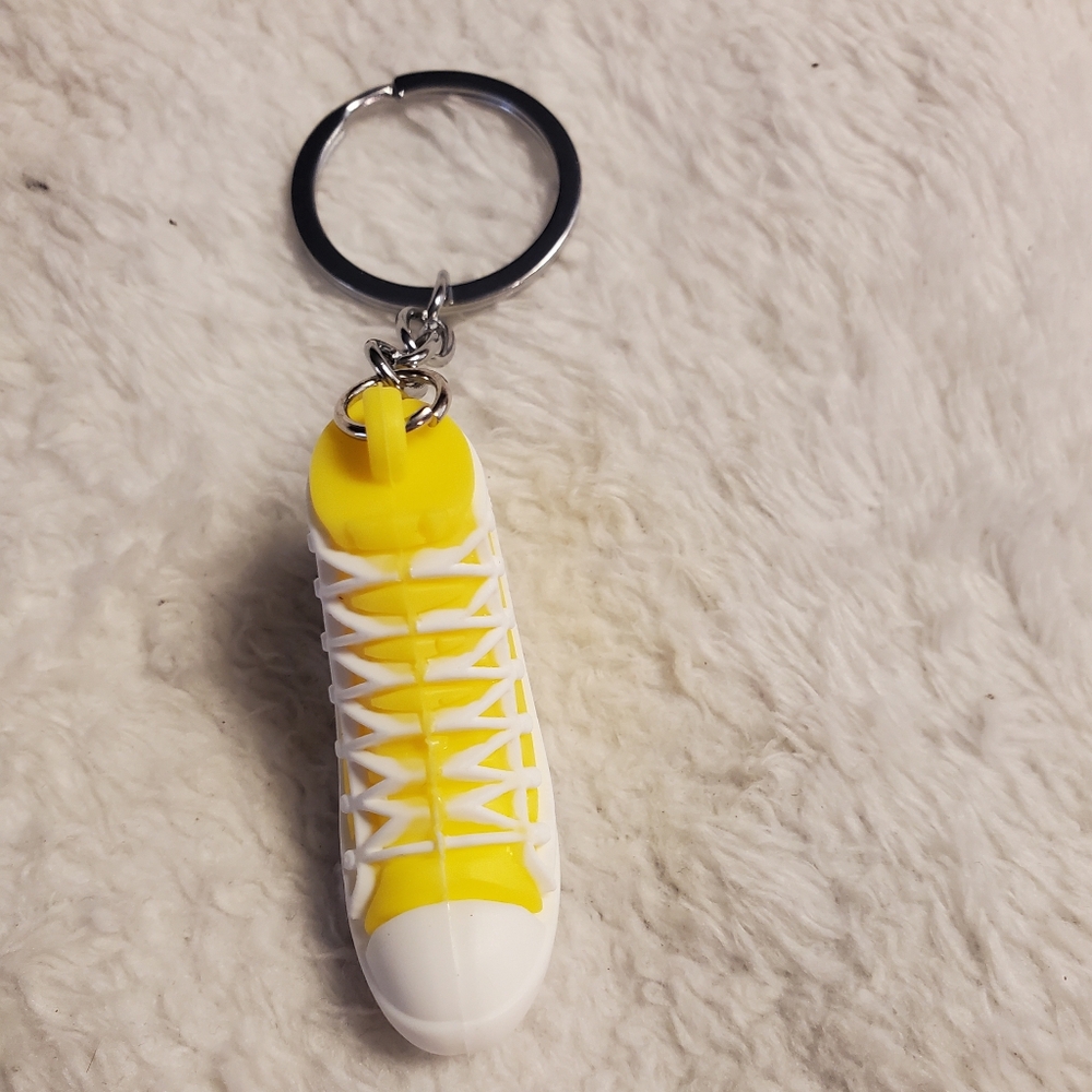 7/$10 Mini Shoe Keychain, New - Picture 3 of 3